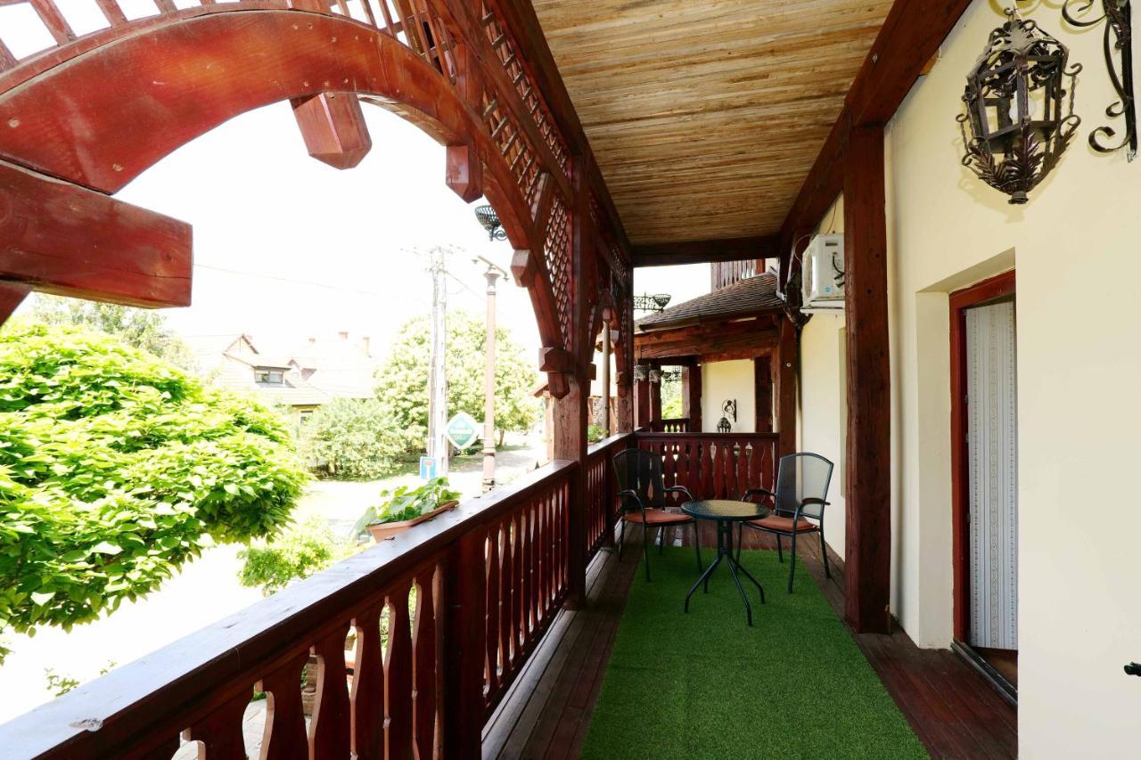Nyilas Fogado Nyiregyhaza Exterior photo
